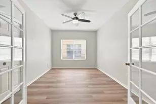 1333 Lindenwood Dr, Tarpon Springs, FL 34688 - Photo 11
