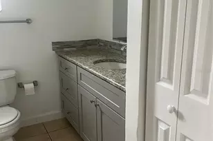 8701 4th St N, Saint Petersburg, FL 33702 - Photo 11