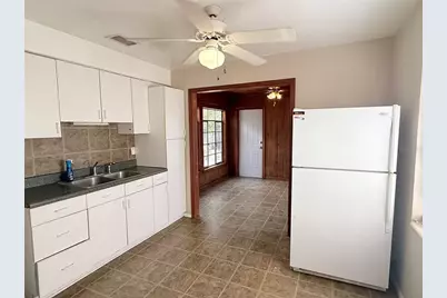 4935 Emerson Avenue S, Saint Petersburg, FL 33707 - Photo 7