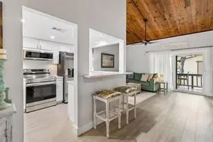 505 Plaza Seville Ct, Treasure Island, FL 33706 - Photo 3