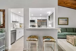 505 Plaza Seville Ct, Treasure Island, FL 33706 - Photo 5