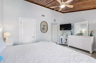 505 Plaza Seville Ct, Treasure Island, FL 33706 - Photo 21