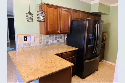 4094 Whiting Drive SE, Saint Petersburg, FL 33705 - Photo 7