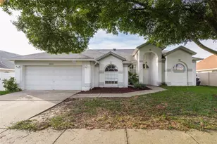 28739 Cottagewood Dr, Wesley Chapel, FL 33545 - Photo 1
