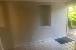776 27th Ave N, Saint Petersburg, FL 33704 - Photo 3