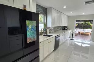 5817 Tampa Shores Blvd, Tampa, FL 33615 - Photo 11
