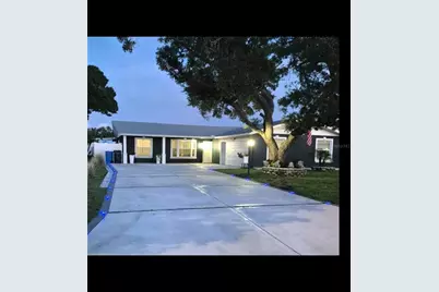 5817 Tampa Shores Boulevard, Tampa, FL 33615 - Photo 3