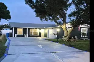 5817 Tampa Shores Blvd, Tampa, FL 33615 - Photo 3