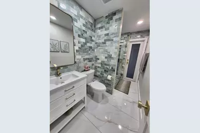 5817 Tampa Shores Boulevard, Tampa, FL 33615 - Photo 19
