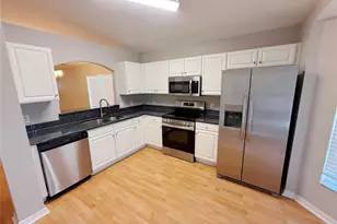 10608 Navigation Dr, Riverview, FL 33579 - Photo 7