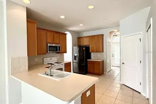 20216 Still Wind Dr, Tampa, FL 33647 - Photo 5