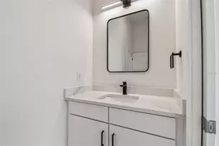 3826 Pompano Dr SE, Saint Petersburg, FL 33705 - Photo 23