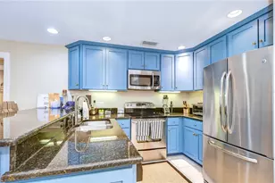 29300 Bay Hollow Dr, Wesley Chapel, FL 33543 - Photo 15