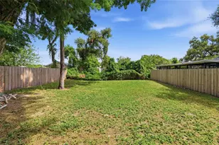 3014 E Osborne Ave, Tampa, FL 33610 - Photo 29