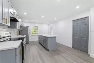 3014 E Osborne Ave, Tampa, FL 33610 - Photo 11