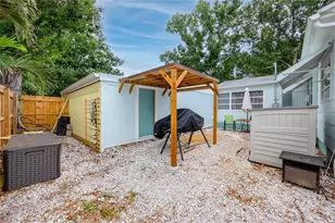 1212 Hull St S, Gulfport, FL 33707 - Photo 47