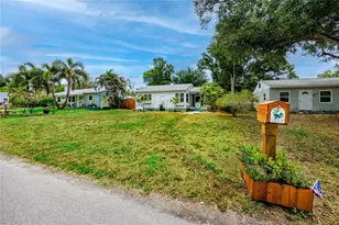 1212 Hull St S, Gulfport, FL 33707 - Photo 7