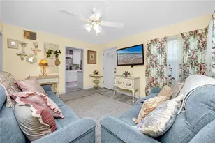 1212 Hull St S, Gulfport, FL 33707 - Photo 9
