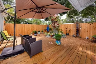 1212 Hull St S, Gulfport, FL 33707 - Photo 3