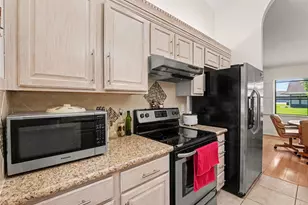 1717 W Orangewood Ln, Avon Park, FL 33825 - Photo 15
