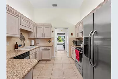 1717 W Orangewood Lane #4, Avon Park, FL 33825 - Photo 13