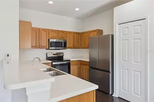 725 Star Pointe Dr, Seffner, FL 33584 - Photo 13