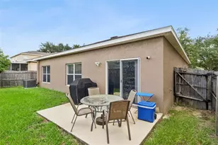 725 Star Pointe Dr, Seffner, FL 33584 - Photo 27
