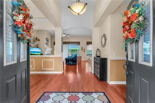 2219 Longmore Cir, Valrico, FL 33596 - Photo 11