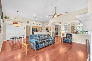 2219 Longmore Cir, Valrico, FL 33596 - Photo 15