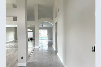 11417 Glenmont Drive, Tampa, FL 33635 - Photo 13