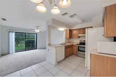 16547 Lake Brigadoon Circle, Tampa, FL 33618 - Photo 11