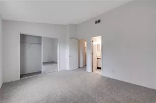 16547 Lake Brigadoon Cir, Tampa, FL 33618 - Photo 19