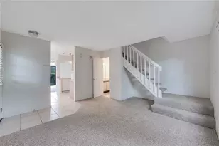 16547 Lake Brigadoon Cir, Tampa, FL 33618 - Photo 5