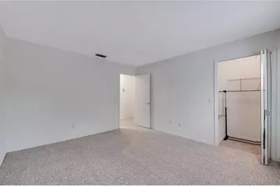 16547 Lake Brigadoon Circle, Tampa, FL 33618 - Photo 21