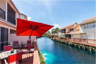 10432 La Mirage Court, Tampa, FL 33615 - Photo 15