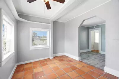 725 8th Street N, Saint Petersburg, FL 33701 - Photo 17
