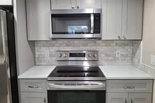 8308 123rd Ave, Largo, FL 33773 - Photo 5