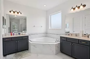 9508 Pyrenees Pl, Seffner, FL 33584 - Photo 17