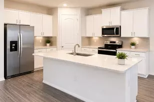 11212 Cay Spruce Wy, San Antonio, FL 33576 - Photo 3