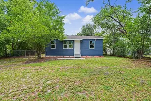 7315 N Dartmouth Ave, Tampa, FL 33604 - Photo 1