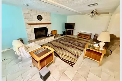 918 Bay Breeze Terrace, Largo, FL 33770 - Photo 23