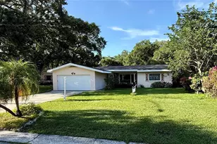 918 Bay Breeze Terrace, Largo, FL 33770 - Photo 1
