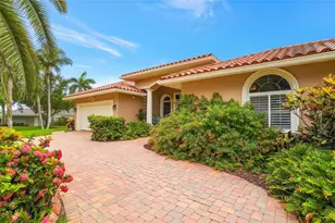2001 Illinois Ave NE, Saint Petersburg, FL 33703 - Photo 7