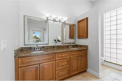 2001 Illinois Ave NE, Saint Petersburg, FL 33703 - Photo 31