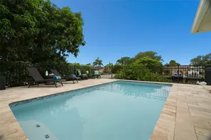2001 Illinois Ave NE, Saint Petersburg, FL 33703 - Photo 45