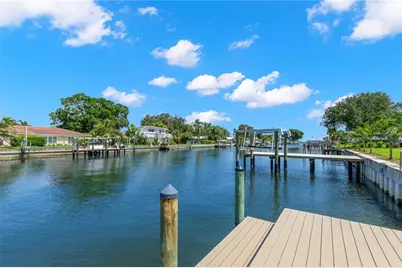 2001 Illinois Ave NE, Saint Petersburg, FL 33703 - Photo 57