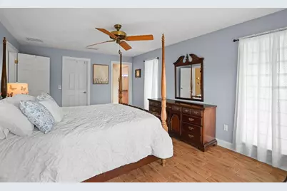 2001 Illinois Ave NE, Saint Petersburg, FL 33703 - Photo 27