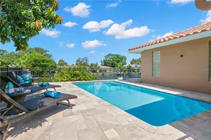 2001 Illinois Ave NE, Saint Petersburg, FL 33703 - Photo 49