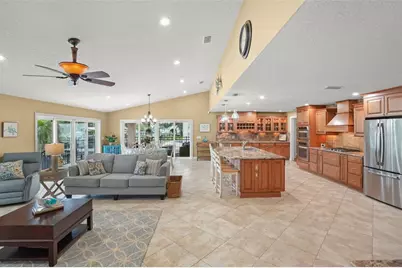 2001 Illinois Ave NE, Saint Petersburg, FL 33703 - Photo 23