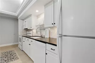 8003 Jasmine Dr, Tampa, FL 33637 - Photo 17